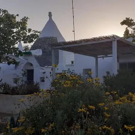 La Valle Dei Trulli *